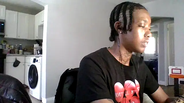 Snapshot of dezzidavill chatting on April 27, 3:43 pm dezzidavill online show from April 27, 3:43 pm