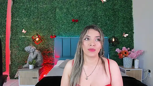 Snapshot of Kiaraa88 chatting on June 11, 7:56 pm Kiaraa88 online show from June 11, 7:56 pm