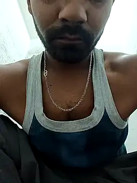 Snapshot of ShowedWringer chatting on October 29, 2:03 am ShowedWringer online show from October 29, 2:03 am