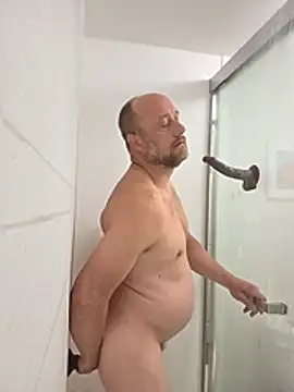 akstr8 online show from April 21, 1:28 pm