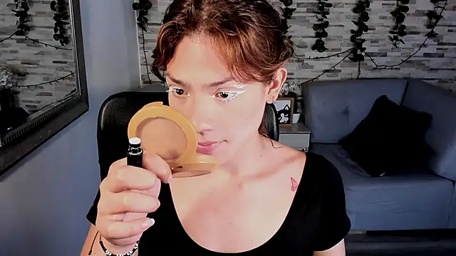 KassMonroe online show from January 16, 7:51 pm