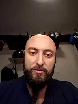 Snapshot of BeppeRagnar chatting on November 13, 7:35 pm BeppeRagnar online show from November 13, 7:35 pm