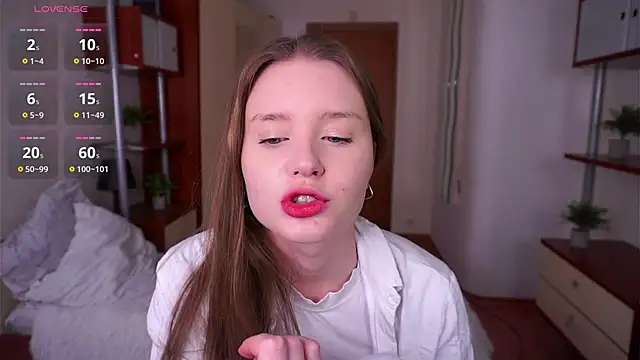 Snapshot of SunRinglein chatting on February 1, 6:17 pm SunRinglein online show from February 1, 6:17 pm