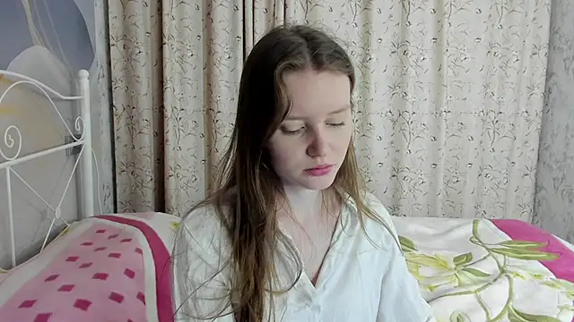 Snapshot of SunRinglein chatting on March 1, 8:00 pm SunRinglein online show from March 1, 8:00 pm