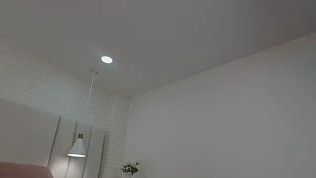 nina gb online show from March 19, 8:35 pm