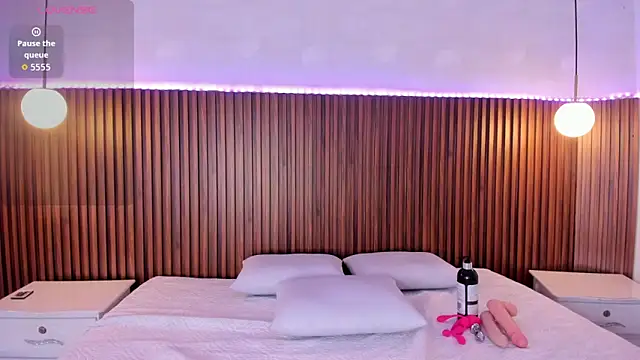 Foxy Kylie online show from February 5, 8:24 pm