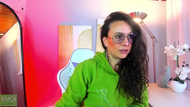 Snapshot of indigo_wild_ chatting on February 1, 6:39 pm indigo wild online show from February 1, 6:39 pm