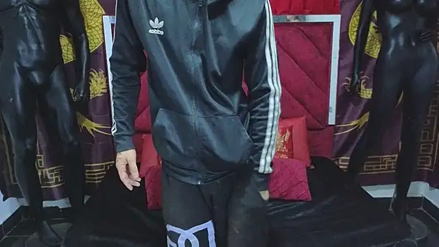 Pride couple online show from October 27, 11:20 pm