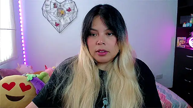 EllieMoonX online show from April 10, 10:03 pm