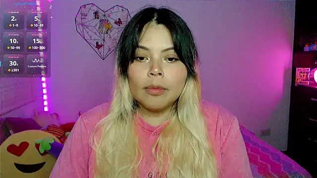 EllieMoonX online show from April 20, 11:28 pm