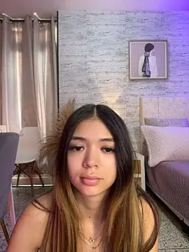 Snapshot of HoneyMollyX chatting on June 11, 1:09 pm HoneyMollyX online show from June 11, 1:09 pm