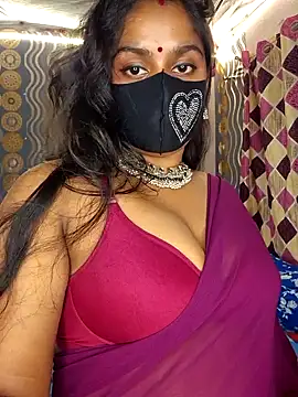 Snapshot of Sweet-Maddlina chatting on October 22, 3:29 am Sweet-Maddlina online show from October 22, 3:29 am