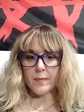 Amelialove42 online show from February 24, 8:51 pm