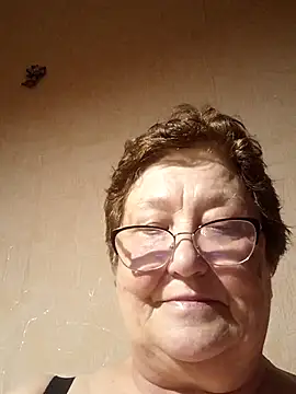 Snapshot of Katherine735 chatting on May 8, 9:53 pm Katherine735 online show from May 8, 9:53 pm