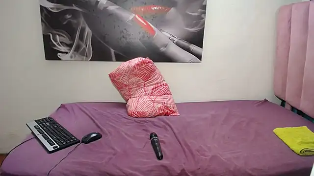 Kelly-001 online show from February 3, 8:58 pm