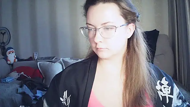 MoodieMira online show from March 24, 3:17 pm