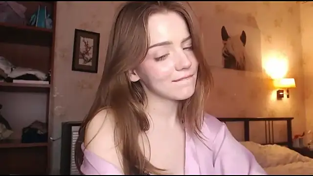 Olivia Mensy online show from October 12, 8:30 pm