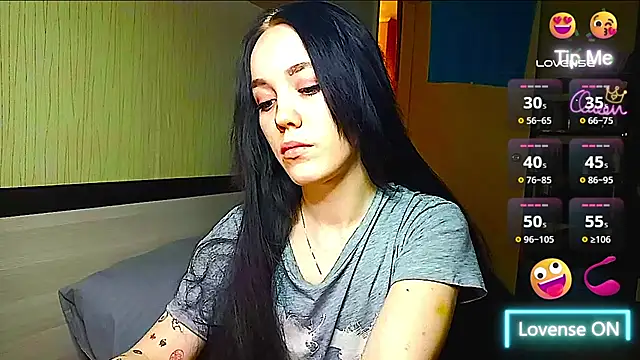 Snapshot of JennyRass chatting on May 10, 4:23 pm JennyRass online show from May 10, 4:23 pm
