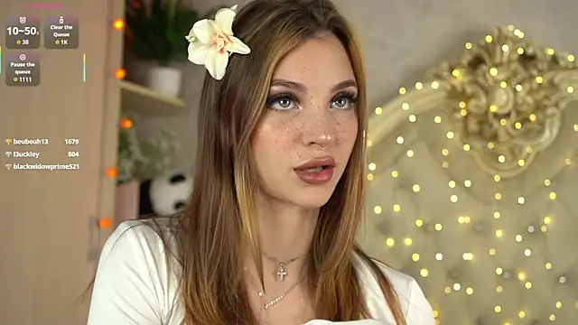 Snapshot of beckymadsons chatting on May 27, 12:13 pm beckymadsons online show from May 27, 12:13 pm