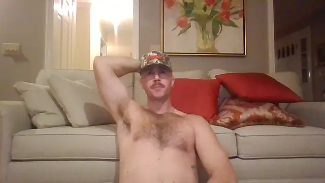 Snapshot of Hammer1128 chatting on February 21, 5:30 am Hammer1128 online show from February 21, 5:30 am