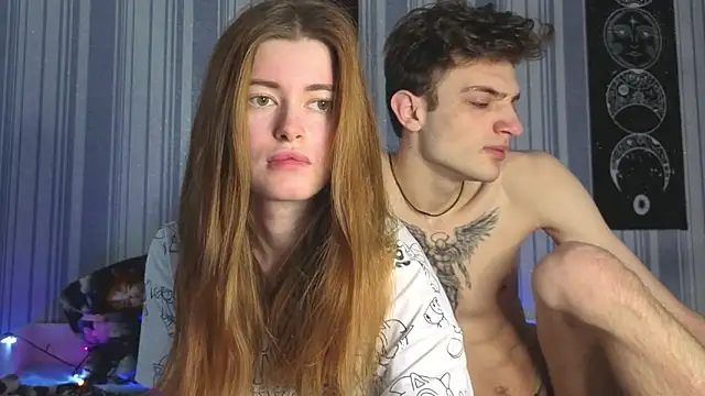 EmiliaCouple online show from April 21, 12:22 pm