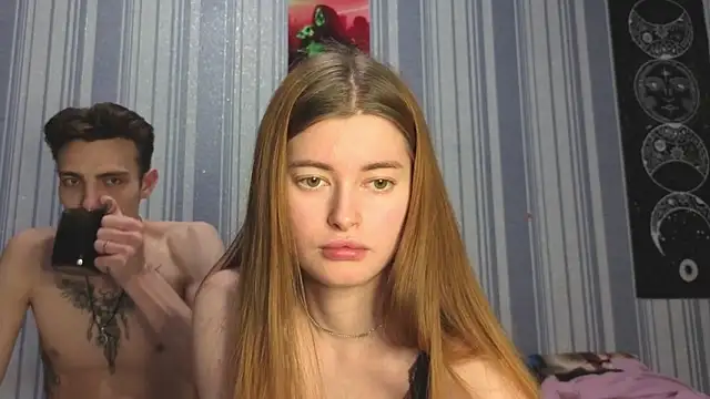 Snapshot of EmiliaCouple chatting on May 3, 4:57 pm EmiliaCouple online show from May 3, 4:57 pm