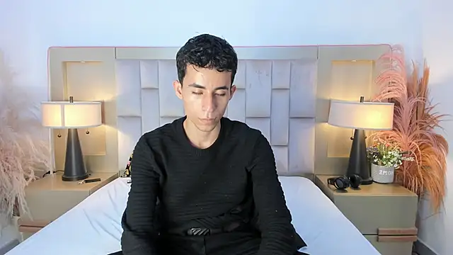 Zahir Ashar online show from March 21, 8:19 am