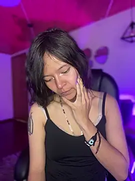 Ninfa pink online show from January 13, 6:46 pm