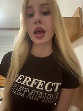 Snapshot of JudithCarly chatting on November 24, 8:19 pm JudithCarly online show from November 24, 8:19 pm