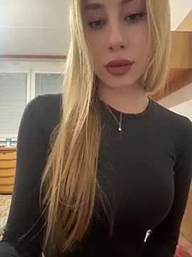 Snapshot of JudithCarly chatting on February 27, 10:54 pm JudithCarly online show from February 27, 10:54 pm