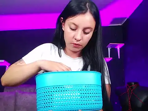 Snapshot of Liastark chatting on November 30, 10:58 pm Liastark online show from November 30, 10:58 pm