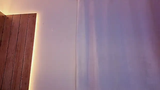 shainadavis online show from February 3, 3:04 am