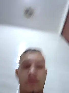 Snapshot of andriu656 chatting on November 10, 5:28 am andriu656 online show from November 10, 5:28 am