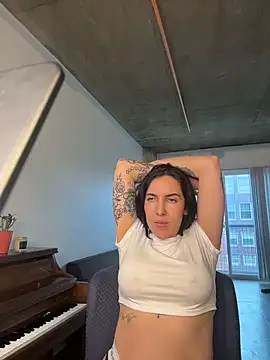 Lolathebaddie online show from March 3, 5:08 pm