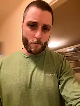 Snapshot of custardnmypie chatting on October 21, 12:44 am custardnmypie online show from October 21, 12:44 am