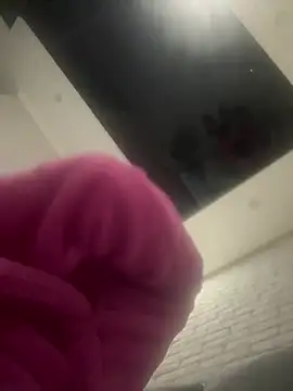 Butterfly8385 online show from February 17, 9:54 pm