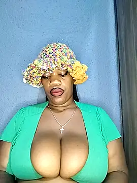 Snapshot of SweetBedroomEyez chatting on April 24, 1:52 am SweetBedroomEyez online show from April 24, 1:52 am