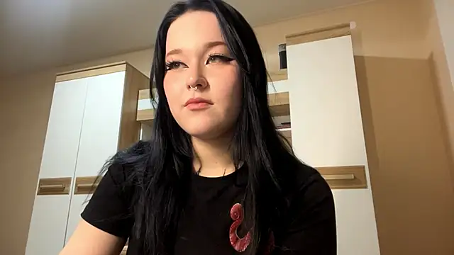KristenGoodmon online show from October 12, 9:19 am