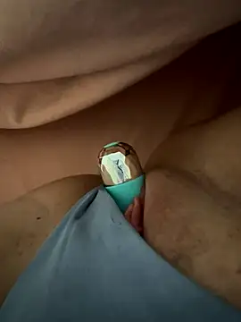 Snapshot of milenaporno chatting on November 4, 11:09 am milenaporno online show from November 4, 11:09 am