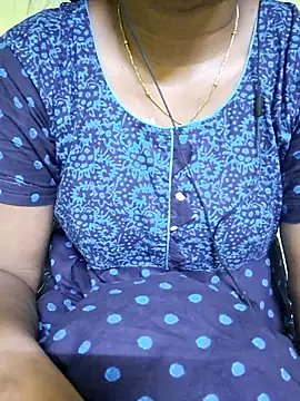 Snapshot of tamil_kanaka chatting on May 7, 3:34 am tamil kanaka online show from May 7, 3:34 am