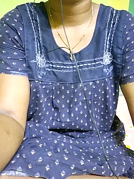 Snapshot of tamil_kanaka chatting on May 17, 3:04 am tamil kanaka online show from May 17, 3:04 am