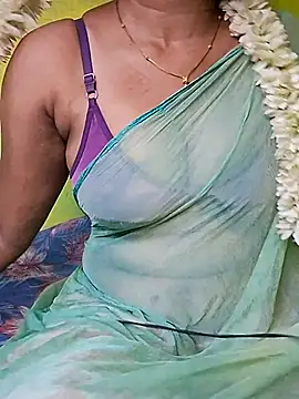 Snapshot of tamil_kanaka chatting on July 28, 7:26 am tamil kanaka online show from July 28, 7:26 am