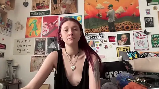 PauliinaBlue online show from October 15, 8:58 am