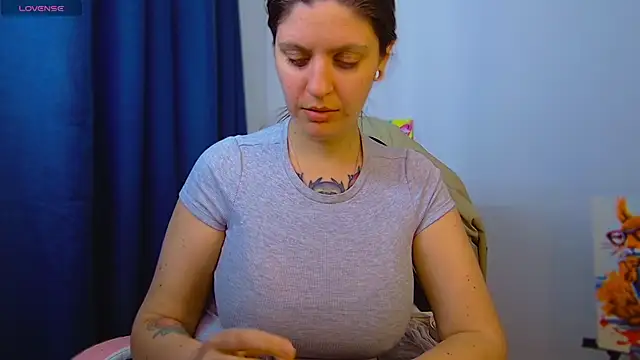 Snapshot of Ann_mikela chatting on May 26, 3:41 pm Ann mikela online show from May 26, 3:41 pm
