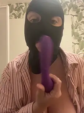 Snapshot of cochonnesoumise12 chatting on October 28, 8:44 pm cochonnesoumise12 online show from October 28, 8:44 pm