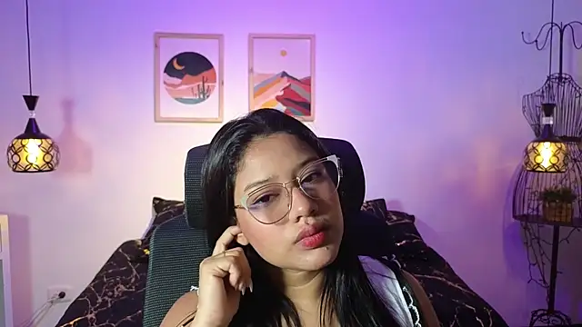 natachacole online show from October 14, 11:11 am