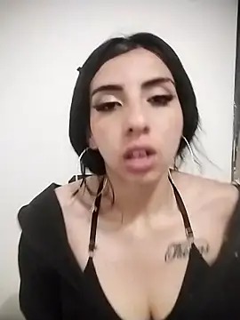 Snapshot of Miha_sophia chatting on November 9, 7:17 am Miha sophia online show from November 9, 7:17 am