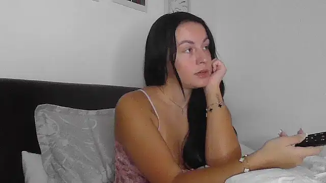 AlecsandraMae online show from October 15, 7:58 pm