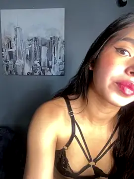 LunaMoore Pink online show from November 26, 12:28 pm