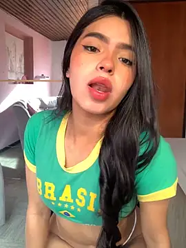 LunaMoore Pink online show from December 4, 12:36 pm